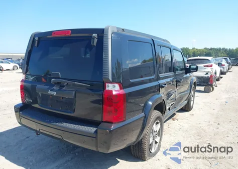 2008 Jeep Commander Sport z USA, uszkodzony, nr VIN 1J8HG48K58C149342